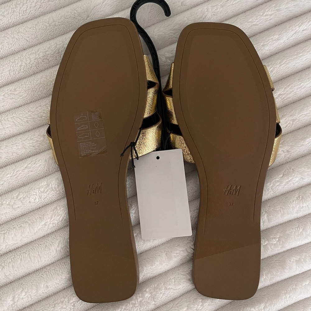 Gold Braided Sandals - Picture 4 of 4